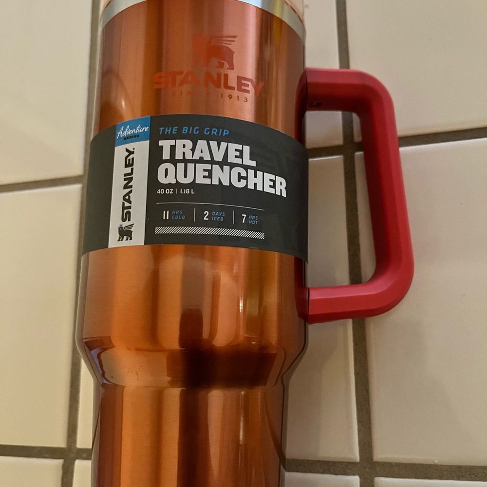 Stanley quencher 40oz.